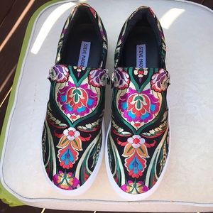 Steve Madden ladies sneakers size 10